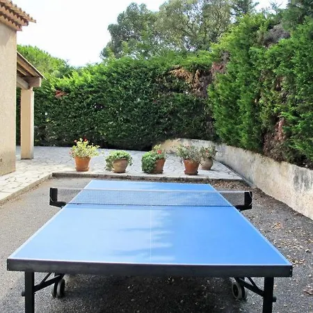 Cavalaire-sur-mer Sleeps 8 Pool Wifi *