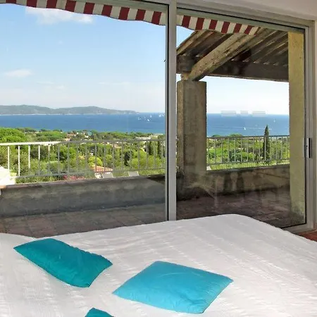 Cavalaire-sur-mer Sleeps 8 Pool Wifi *