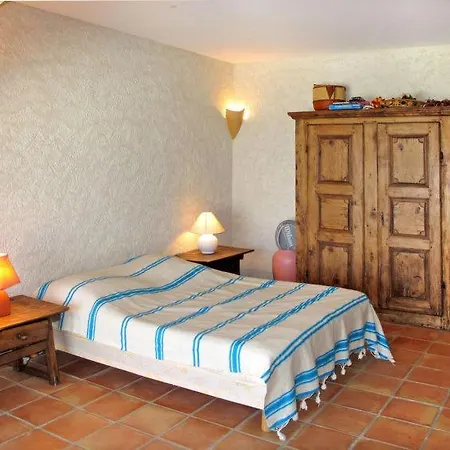 Cavalaire-sur-mer Sleeps 8 Pool Wifi * Cavalaire-sur-Mer