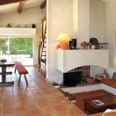 Cavalaire-sur-mer Sleeps 8 Pool Wifi Hébergement de vacances