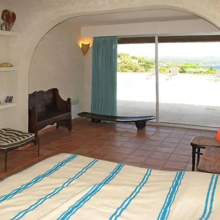 Cavalaire-sur-mer Sleeps 8 Pool Wifi Hébergement de vacances Cavalaire-sur-Mer