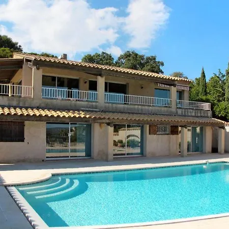 Cavalaire-sur-mer Sleeps 8 Pool Wifi Hébergement de vacances Cavalaire-sur-Mer