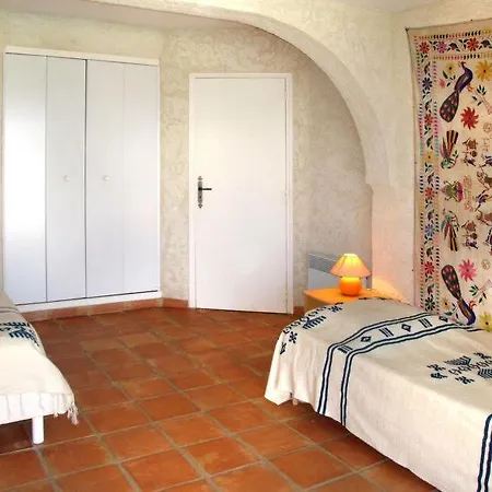 Cavalaire-sur-mer Sleeps 8 Pool Wifi Hébergement de vacances