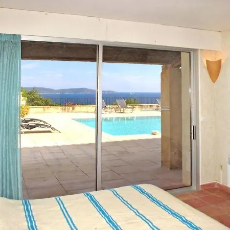 Cavalaire-sur-mer Sleeps 8 Pool Wifi Hébergement de vacances *
